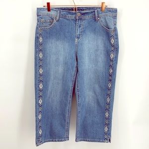 Avenue Denim Geometric Embroidered Aztec Capris